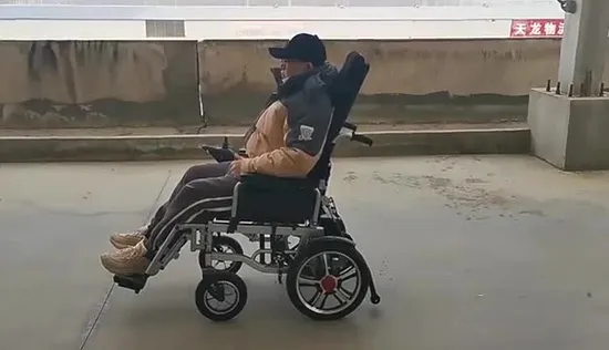 High Back Comfortable Reclining Electric Wheelchair for Elderly Disabled